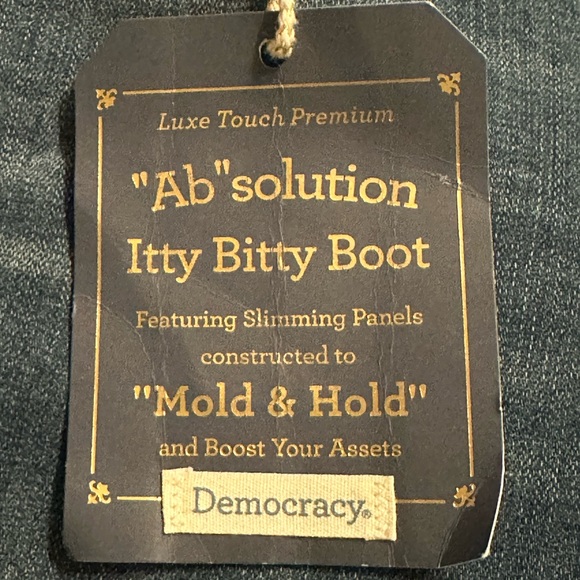 New Democracy  "Ab"solution Itty Bitty Bootcut Jeans - Picture 15 of 15
